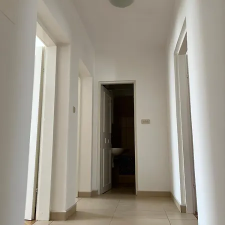 Apartment Ana