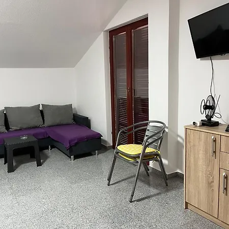 Ana Apartment